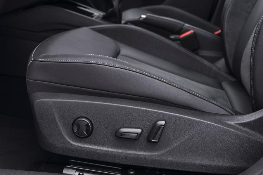 Детали интерьера Skoda Kamiq 2019 года  (WW) (фото 216 из 217)